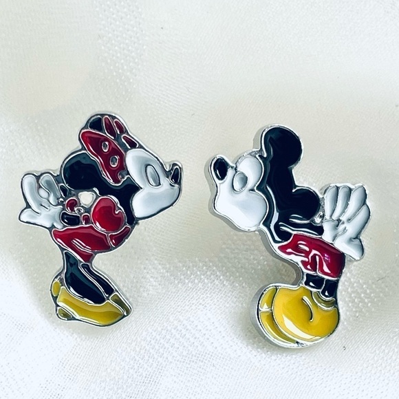 NWOT Disney Mickey Mouse and Minnie Earrings - Picture 1 of 7